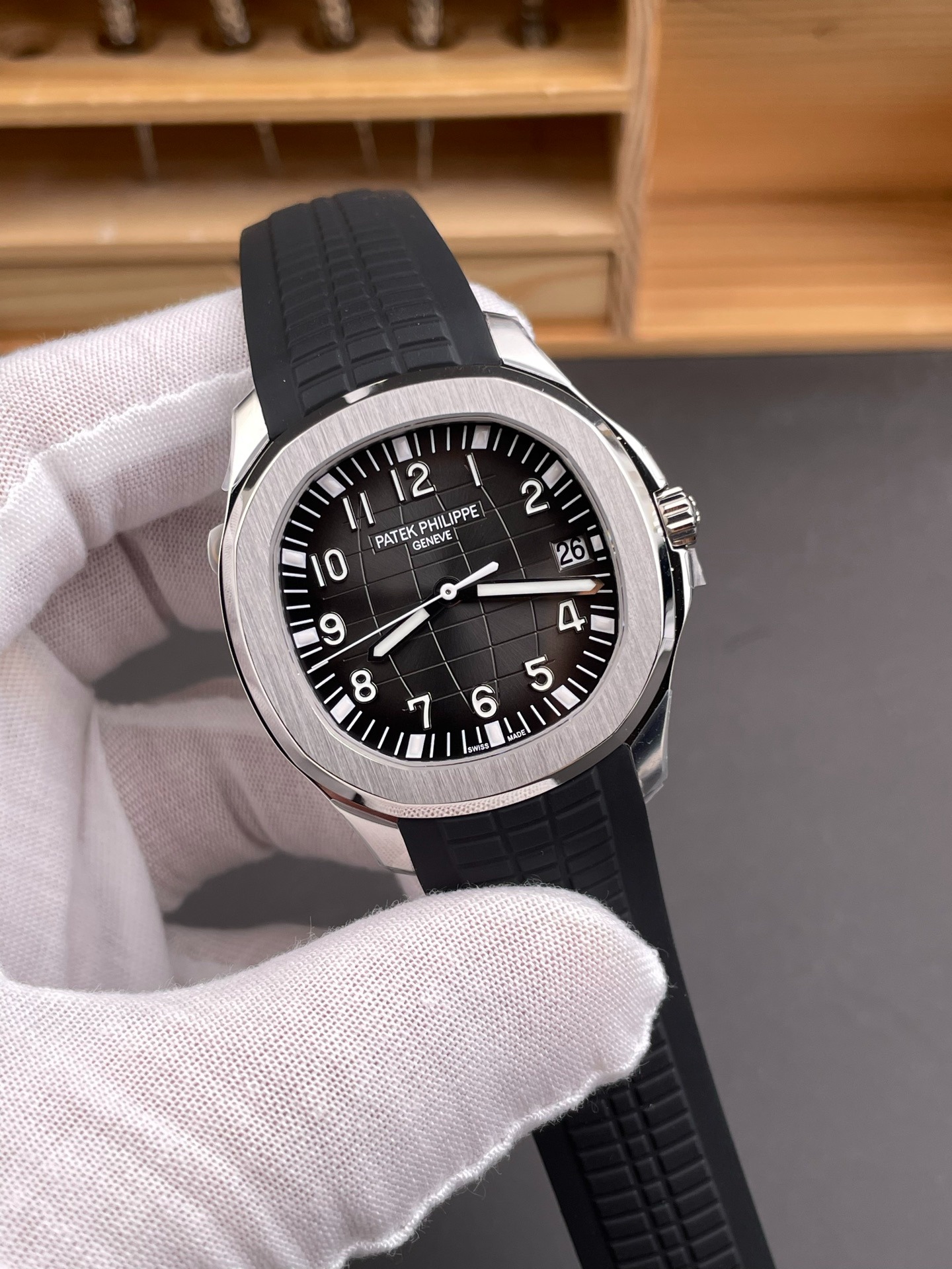 Aquanaut 5167 · Black Dial · DDF 3