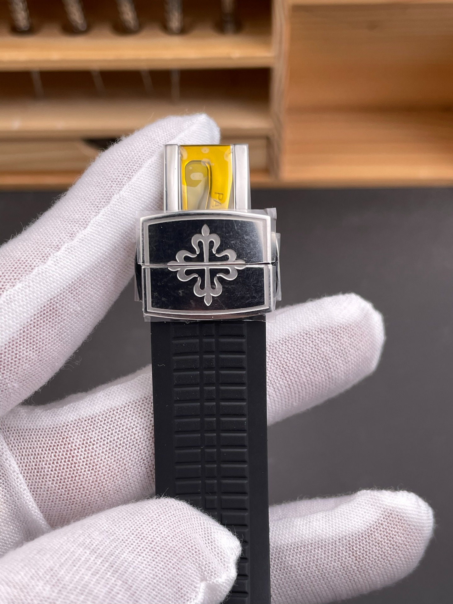 Aquanaut 5167 · Black Dial · DDF 7